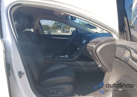 2017 Ford Fusion Titanium z USA, uszkodzony, nr VIN 3FA6P0K99HR231577